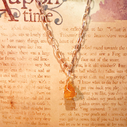 Amber Agate Stone Wire Pendant Necklace